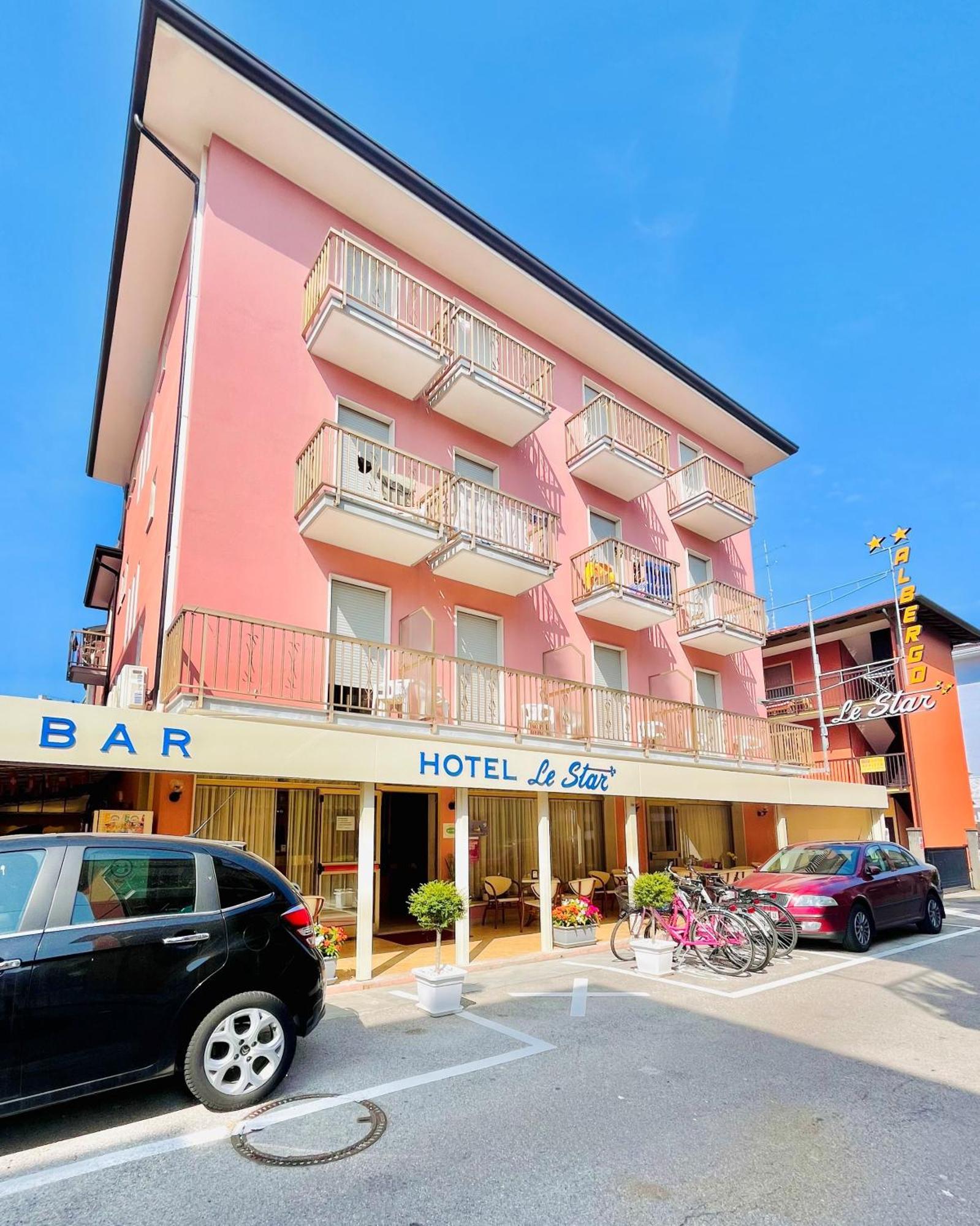 Hotel Le Star 2*